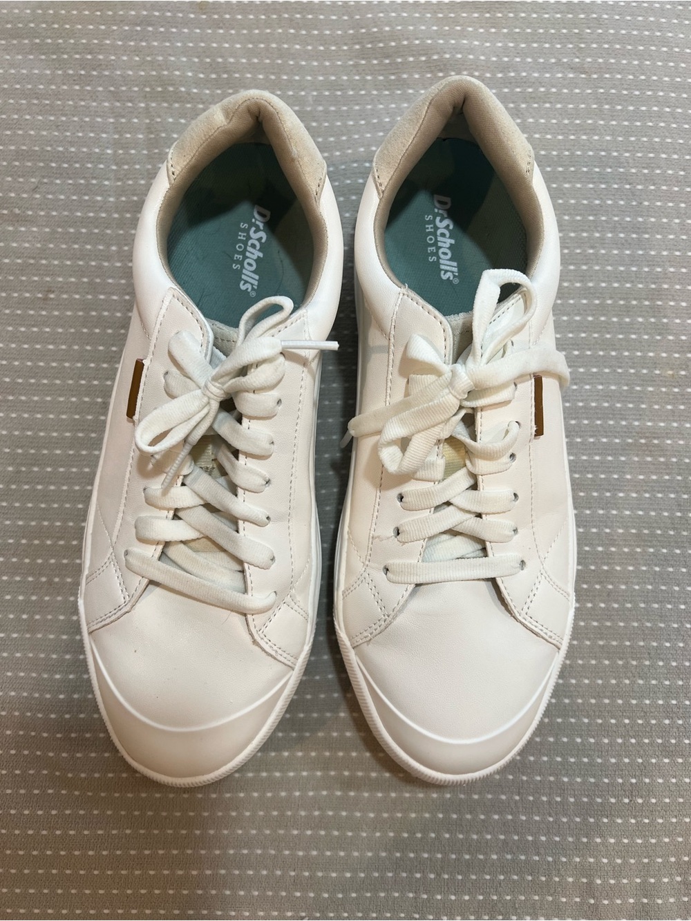 Dr. Scholl's White Low-Top Lace-Up Women's Sneakers